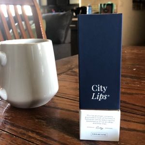 City Lips lip plumper mulberry
